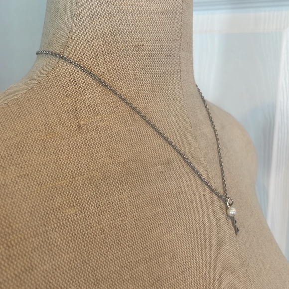 Tri Delta Delta Delta Necklace - Picture 5 of 7
